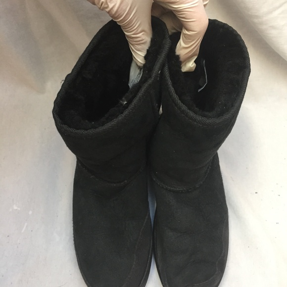 Mini UGG Black Boots Size: 5 - Picture 7 of 8